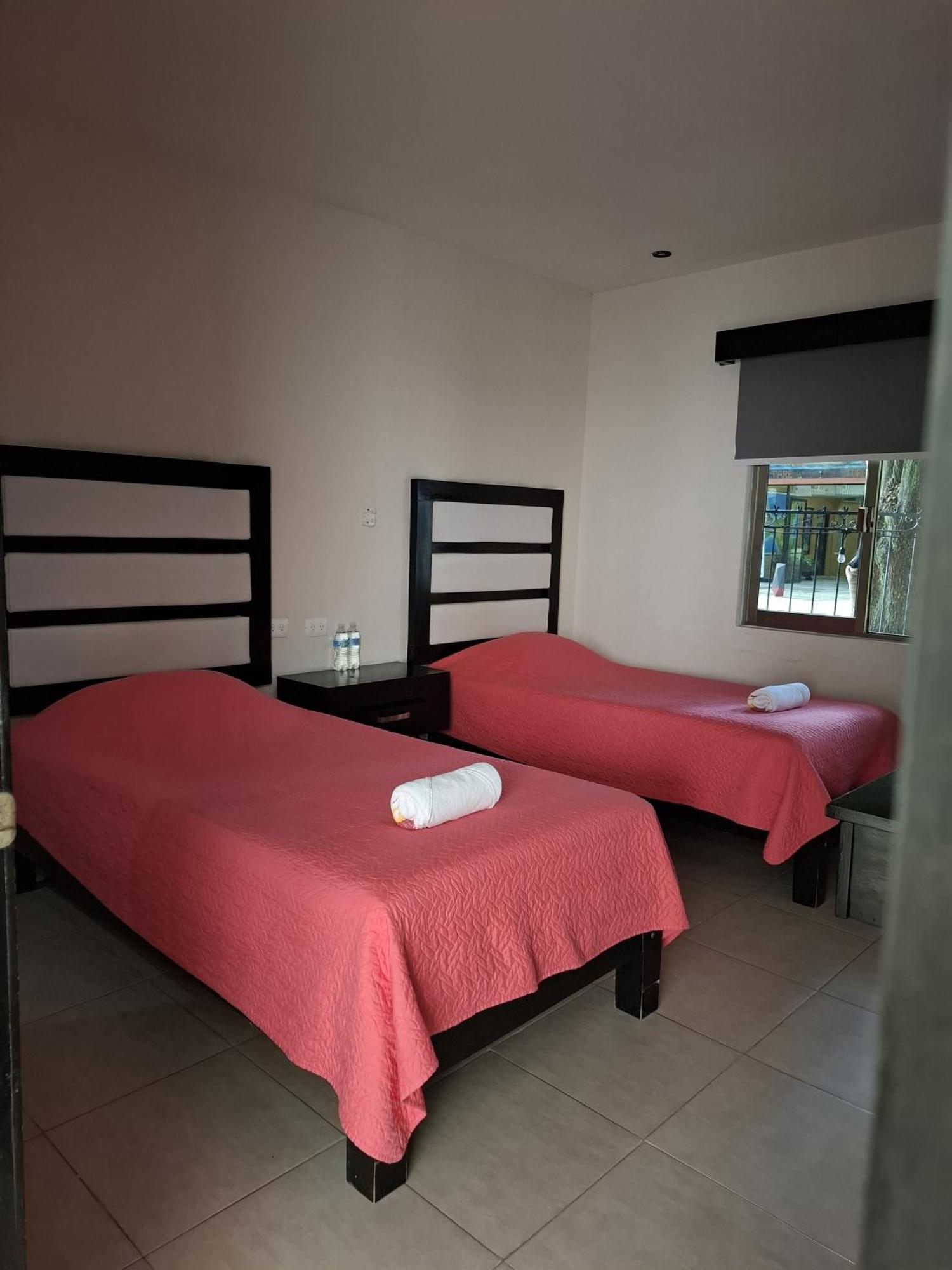 Hotel Sevilla Palenque Exterior foto